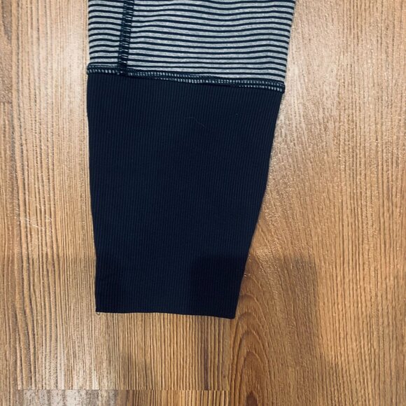 Lululemon Rebel Runner Crop Striped Legging Size 4 - Picture 9 of 12